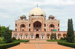 رحلات إلى دلهي